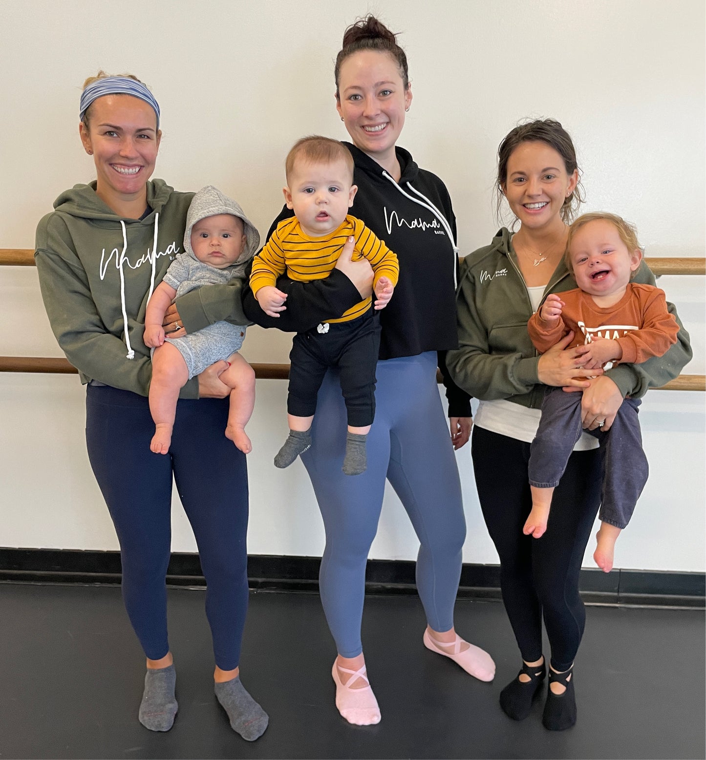 Mama Cropped Hoodies (Custom)