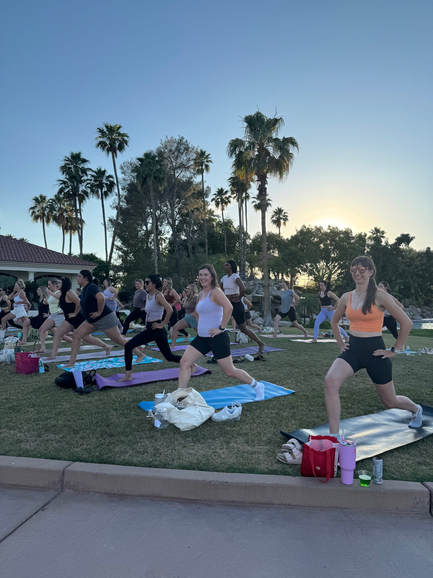 Girl’s Night: Barre & Bubbly 3/27